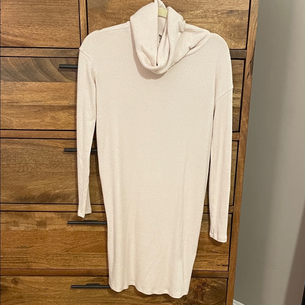 GAP Beige Ribbed Knit Sweater